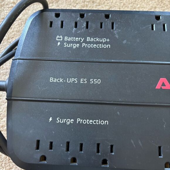 APC Battery Back Surge Protector UPS ES 550 8 Outlets-No Battery - Picture 2 of 4